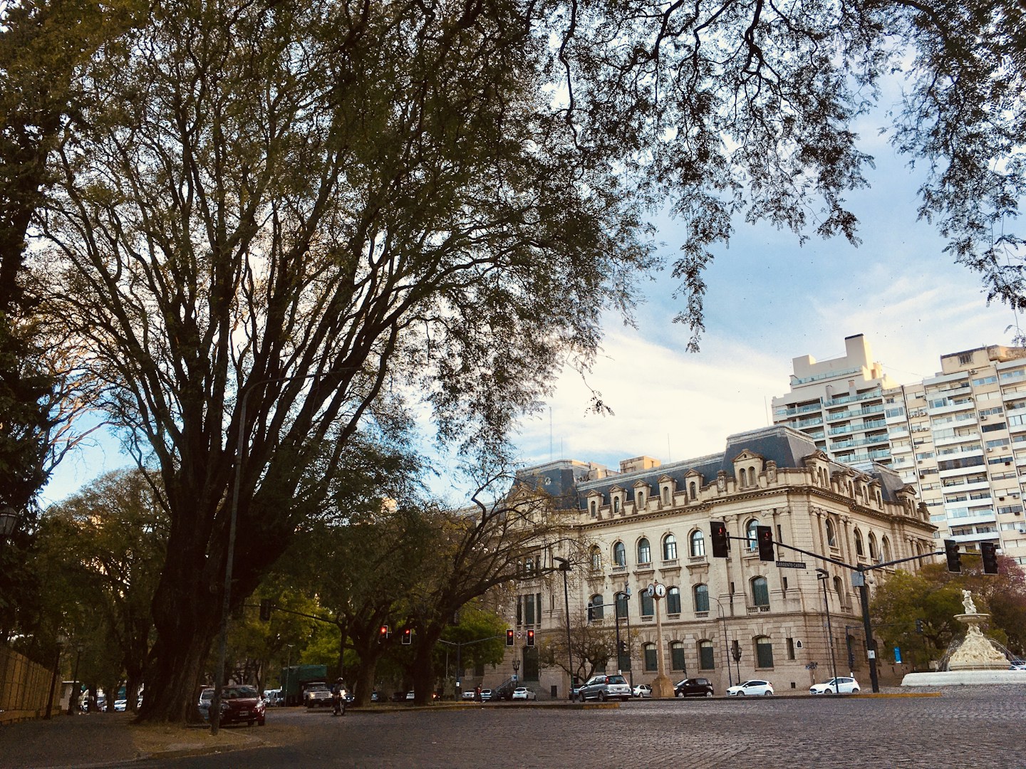 Arquitectura y vida urbana en Rosario, Argentina.